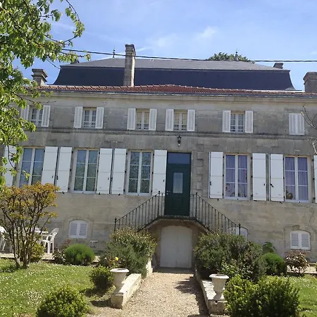 לינה וארוחת בוקר La Bertonniere Saint-Martial-de-Mirambeau